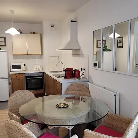 Apartment T2 With Balcony Near Paris